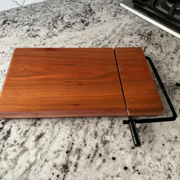 1 Handcrafted Cheese Slicer Board - Picture 7 of 9